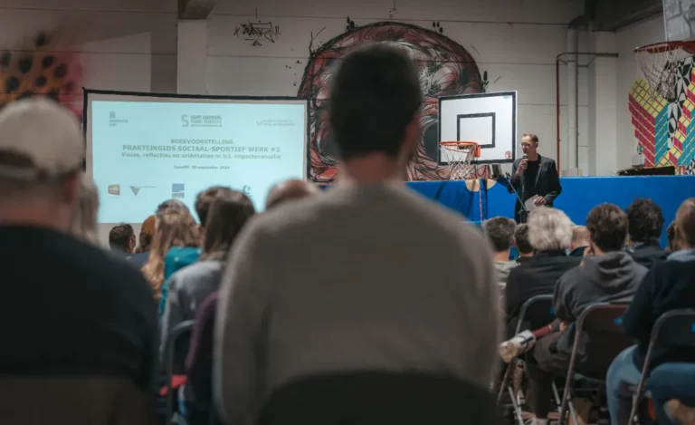 www.detoekomstvandesport.be Praktijkgids Sociaal-Sportief Werk #2 foto 14